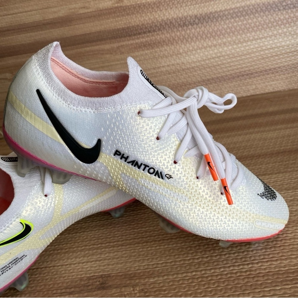 Nike Phantom GT2 Elite FG Soccer CleatsCZ9890-121 Men’s Size 5.5 W Size 7